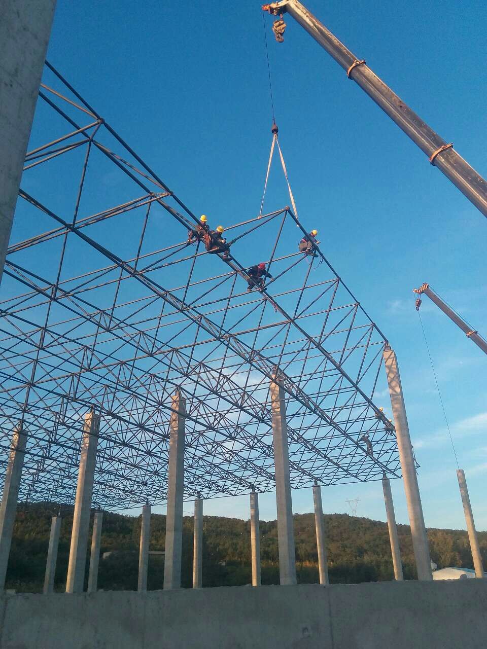 鹰潭汪清物流园网架